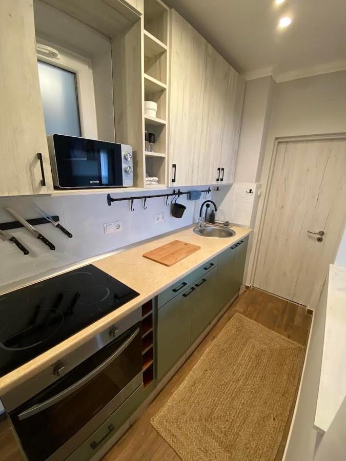Chill Apartman Miskolc Bagian luar foto